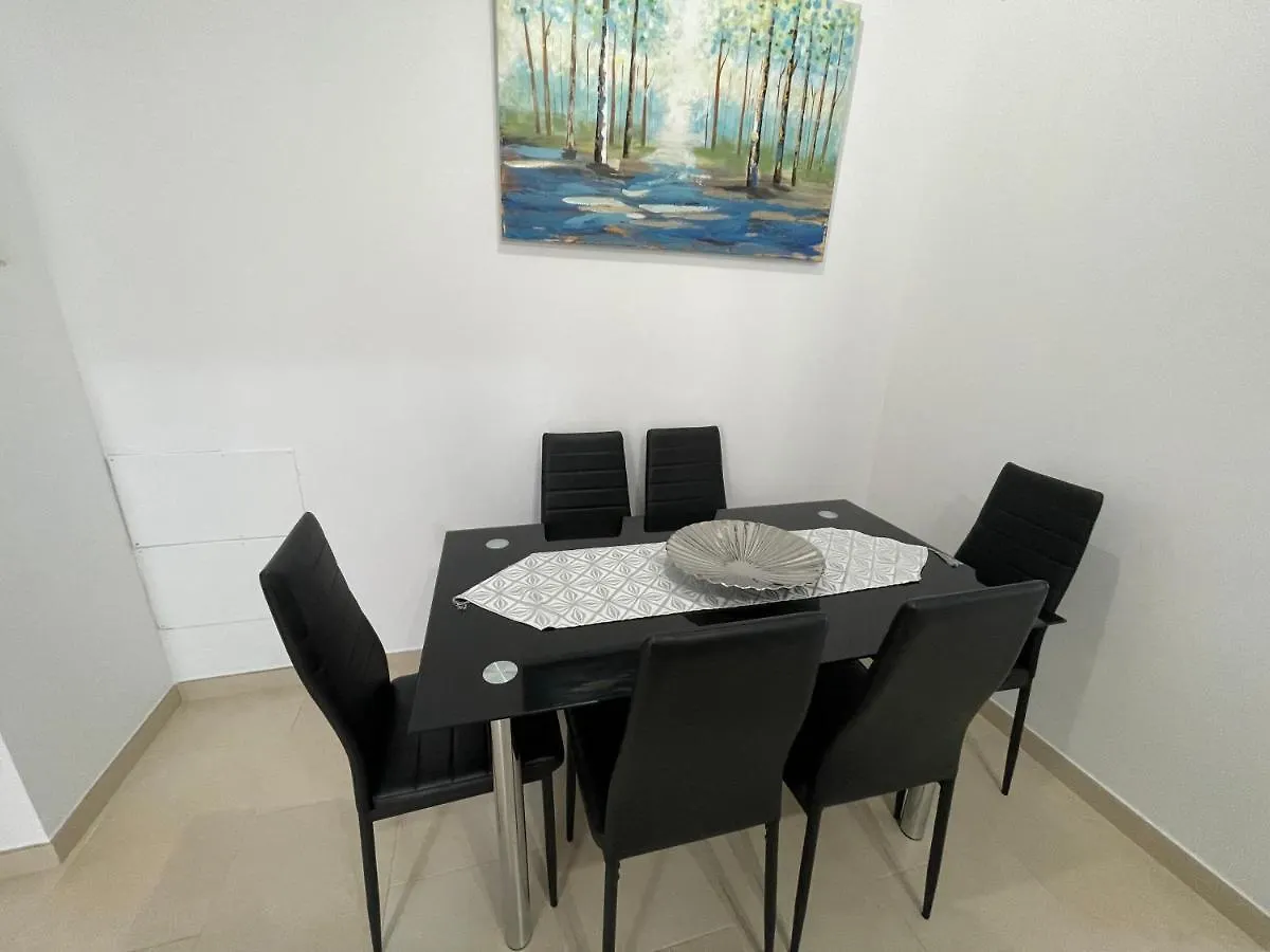 Отель Royal Suites Estepona By Croma